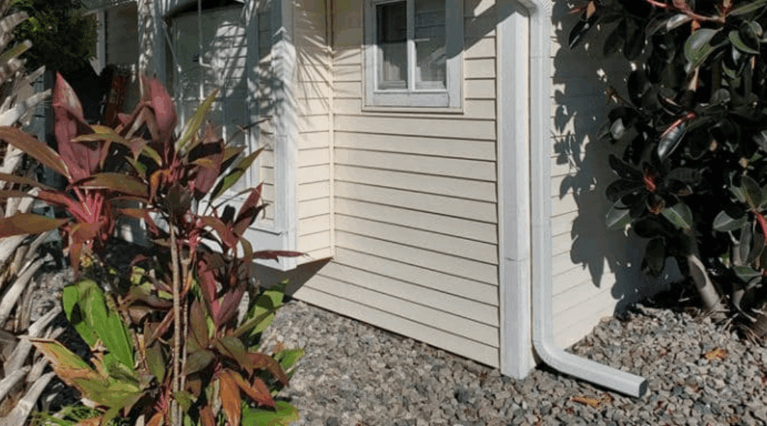 How to Choose the Right Gutter Color for Your Florida Home